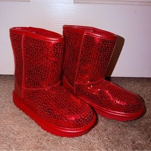 UGG Classic II Gel Hearts